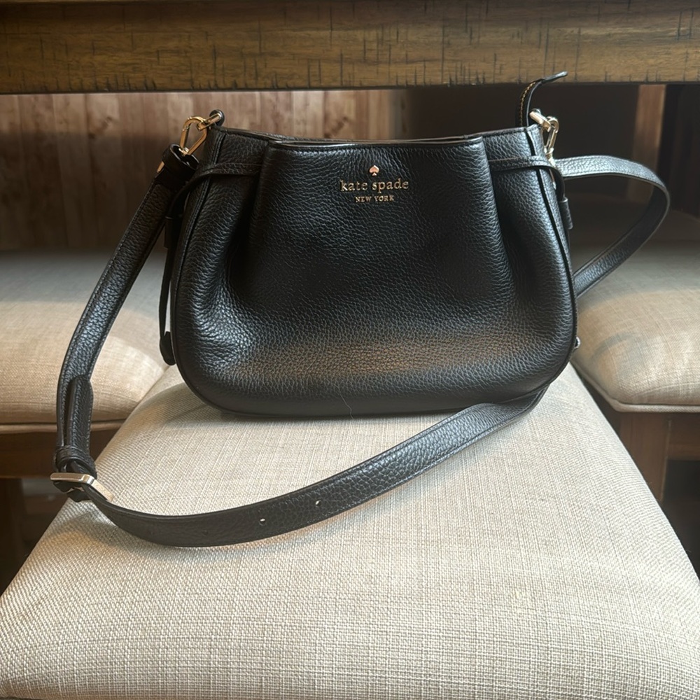 Kate Spade Dumpling Crossbody bag